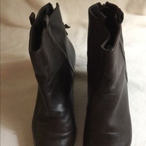 Vintage Stuart Weitzman Tassel Ankle Boots